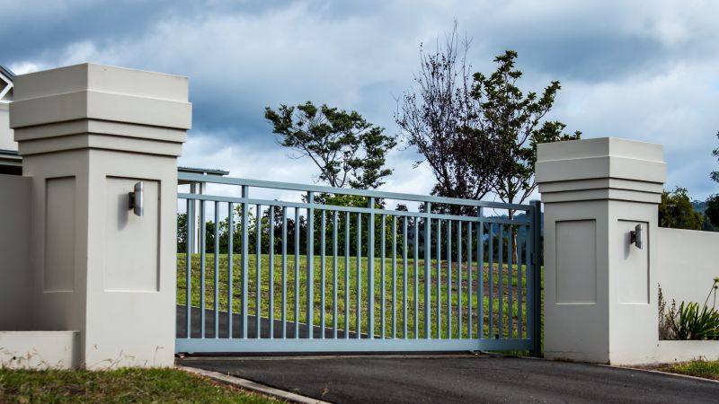 Building Gate Installation in Pearland, TX