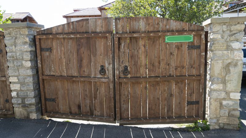 Driveway Fence Installation in Plano, TX